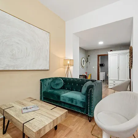 Apartamento Urbanchicmalaga 2bedroom Oasis In Historic Centre